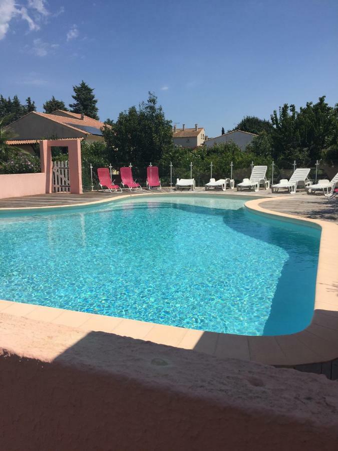 Jm Vacances Serignan Bagian luar foto