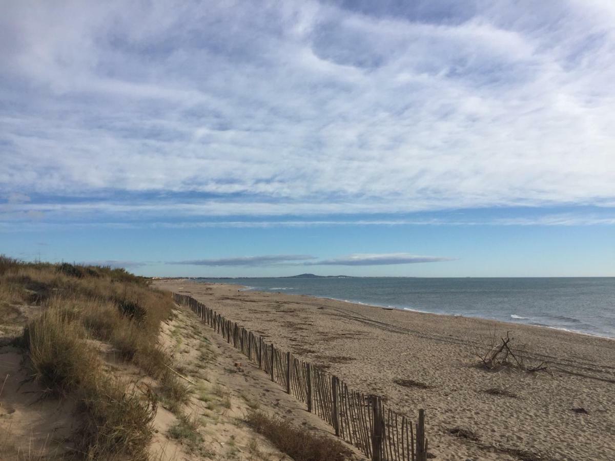 Jm Vacances Serignan Bagian luar foto